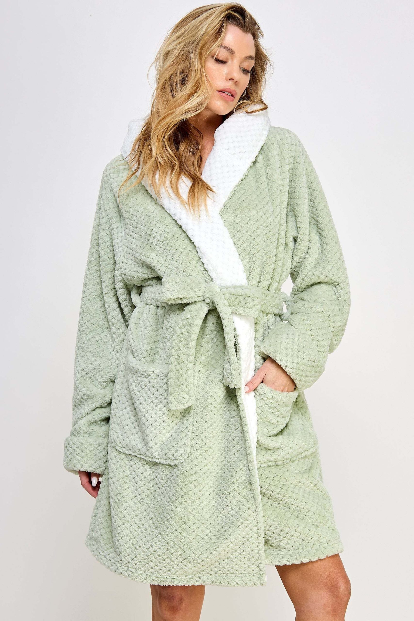 2483-bailey-robe.jpg