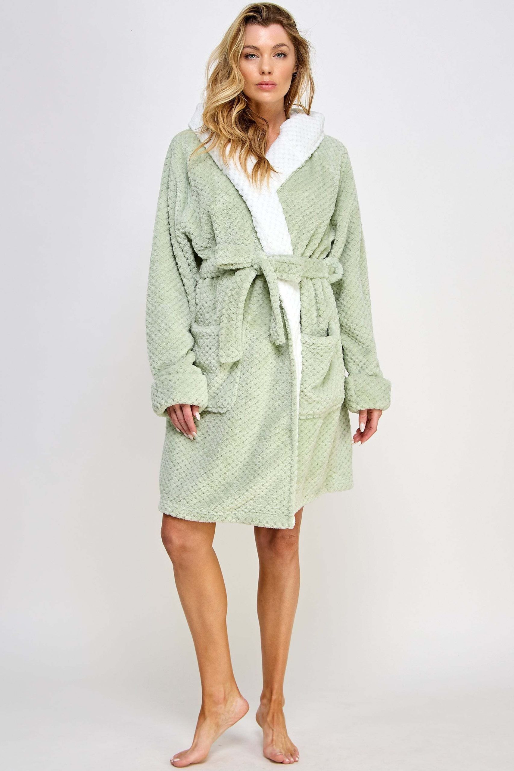 2483-bailey-robe_94053302.jpg