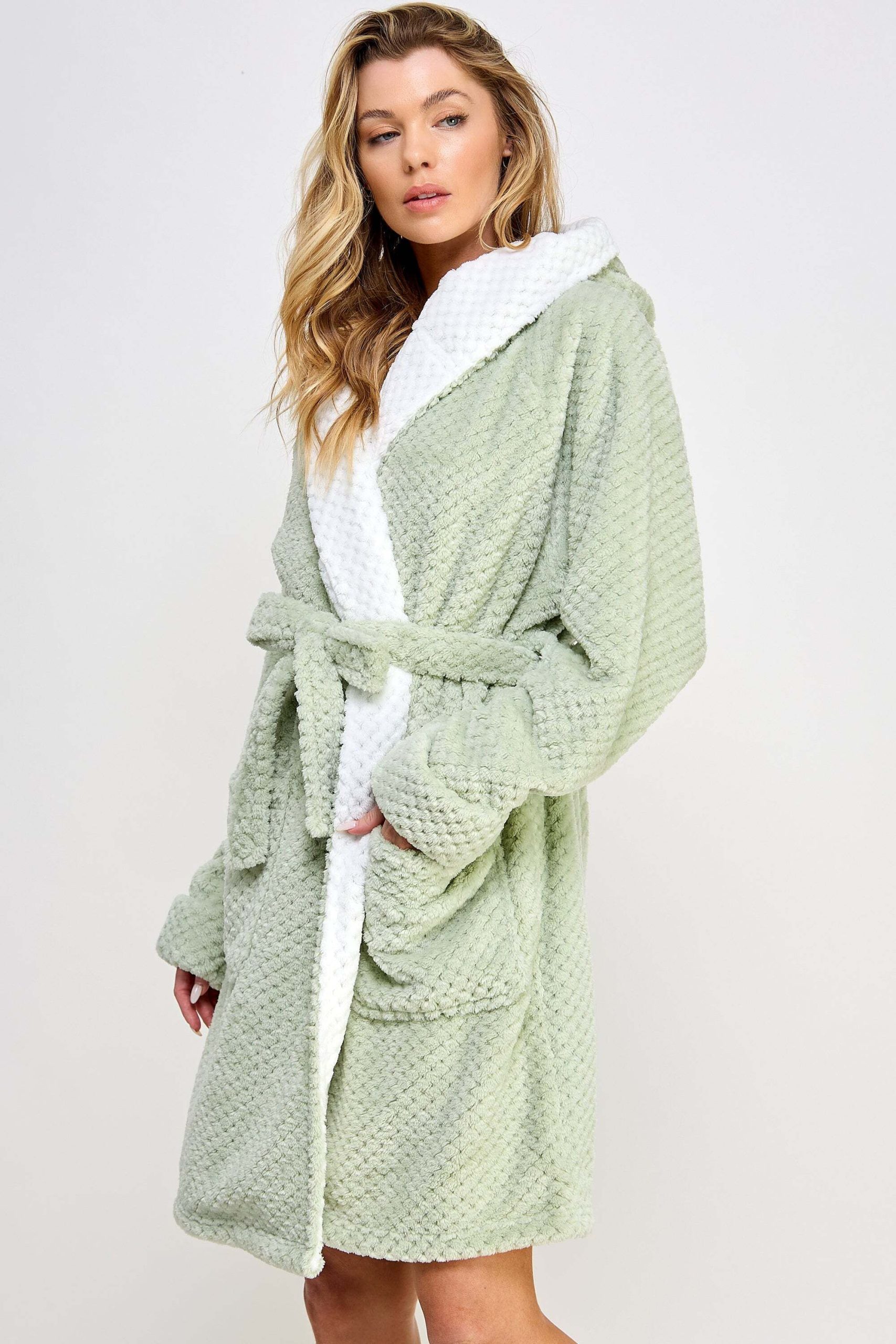 2483-bailey-robe_94053305.jpg